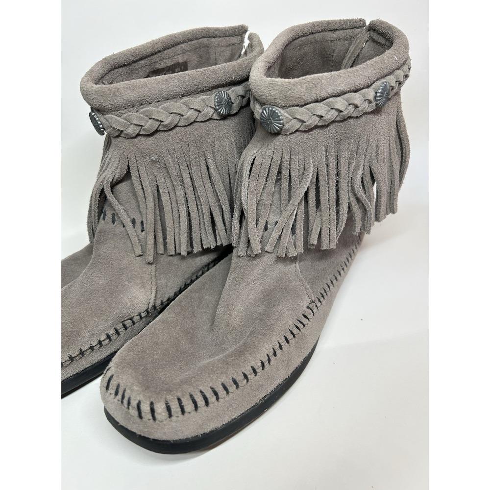 Minnetonka Fringe Concho Moccasins Zip Ankle Boot Suede Gray size 8 Excellent - Picture 2 of 11